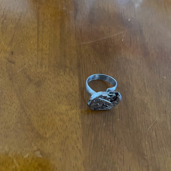 Ring - Picture 5 of 8